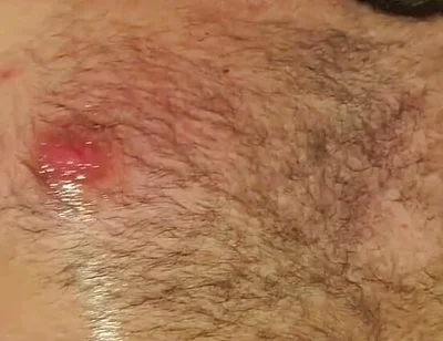Muscle Bear Gets Edged