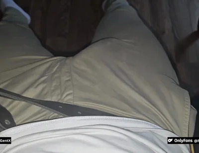 German Dirtytalk! Boss in Homeoffice Gets Horny & Strokes His Massive Cock