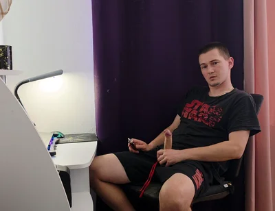 I Tried to Masturbate and Reach an Orgasm, but My Wife Unexpectedly Interrupted Me