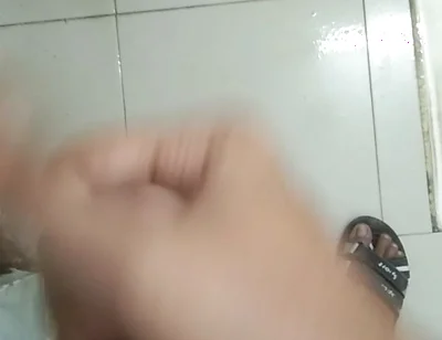 The Electricity Went Out When I Was in the Office Bathroom