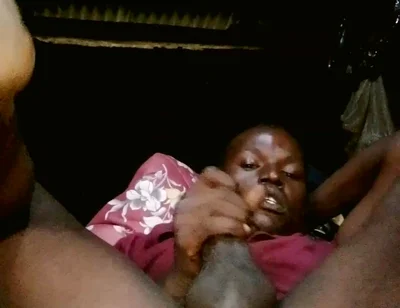 Black Handjob Massage, Pretty Type Masturbation Till Cum !