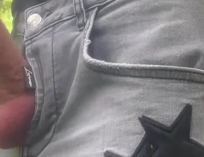 Huge Cumshot Outdoors in the Jeans Mmmm