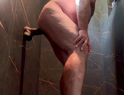 Massive Dildo Attempt