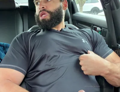Muscle Cub in the Car