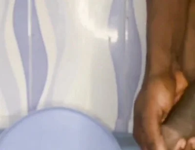 12inch Huge African Cock Getting Erected Takes Morning Piss