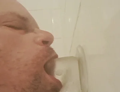 Attached Sucking and Blowing for the Slut