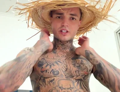 Gifted Hillbilly Wants to Screw a