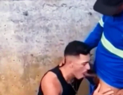 Worker Fucks in the Bush Strangers