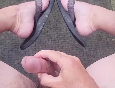 Cumming in Flip Flops Outside
