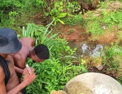 Watch How He Wore His Pant and Ran Away.