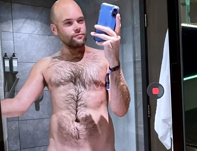 Horny Hotel Jerking
