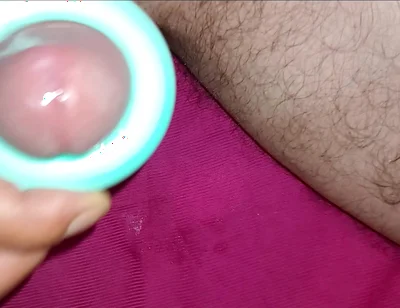 Look at the Handsome Man's Shoots Cum