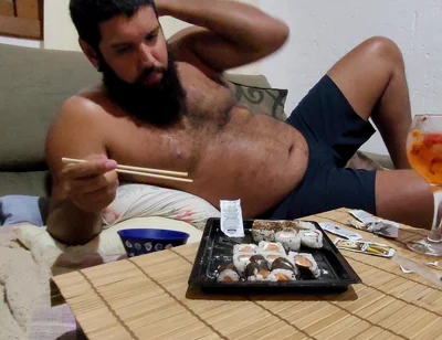 100-piece Sushi Challenge: Completely Maxed Out & Bloated