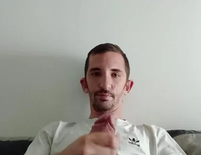 Xxl of a Young Guy with Big Cumshot