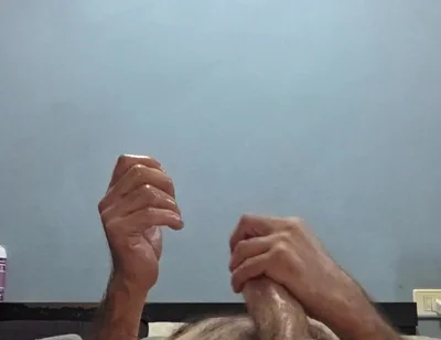 Straight Guy Jerks off in Close-up