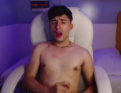 Watching Porn While Masturbating and Cumming