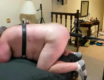 Fat Stepdaddy Pig Pissgasms on a Fuck Machine