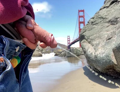 Pissing in Front of the Golden Gate Bridge