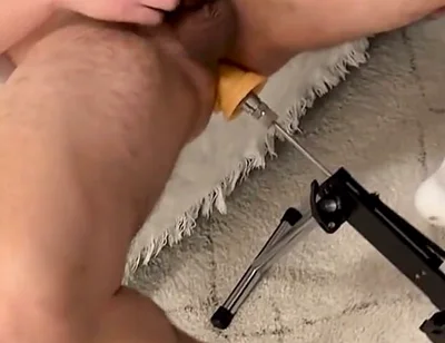 Trying Fuck Machine with Best Friend