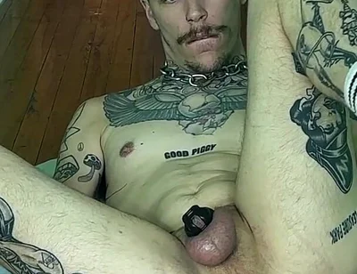 Tattoo Guy Ass Play with Toys