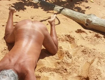 Ladysilva on the Beach Naked on All Fours Showing off Her Big Sexy Tanned Ass