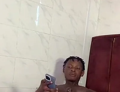 Ebony Muscular Bottom