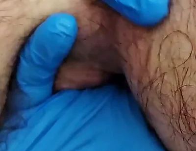 Bear Checkup Hole Stretching