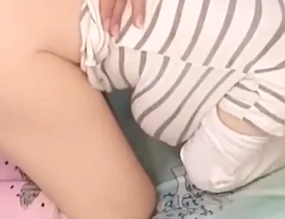 1075 Tight-assed Little Stepdaughter Receives Accidental Penetration