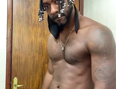 10 Inches Black Guy Masturbating and Cum