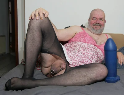 Fun Games in a New, Hot Outfit