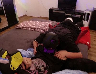 Red Teases Luná