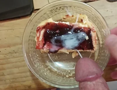 I Cum on Cake and Eat It with My Friend