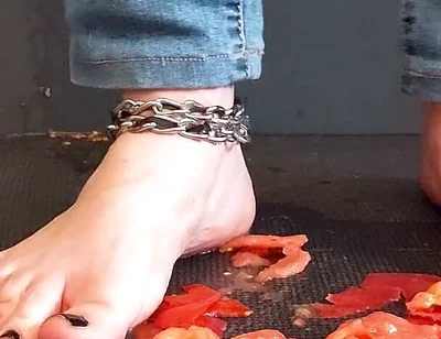 Tomato Feet Sauce
