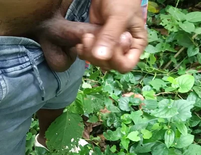 Ranjitdesi Mature Guy Hunts Wild While Taking Deepthroat