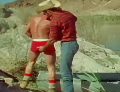Holtzs Canoe Tease