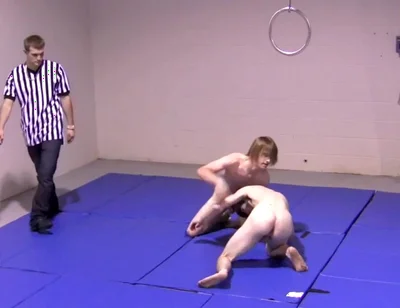 Strip Wrestling - Chapter 2