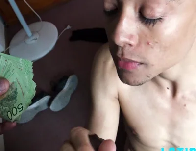 Cash-strapped Cutie Takes A Ride