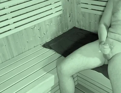 Camera Caught Guy Jerking off in Sauna