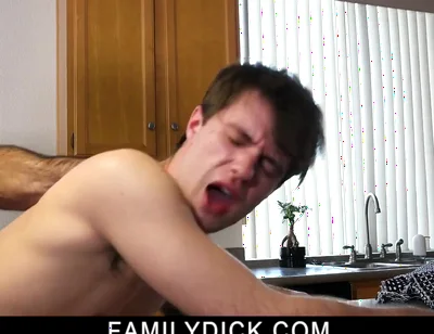 Maxx Monroe And Bishop Angus In Muscled Bear Stepdaddy Having A Morning Quickie With Stepson