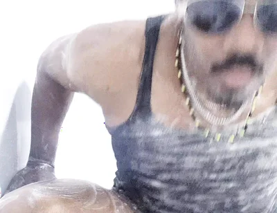 I Wash My Body in the Bath 5