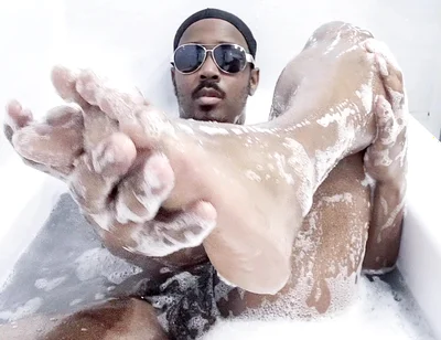 I Wash My Body in the Bath 6 - No Clothes