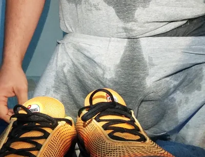 Dirty Socks, Piss and the Dirtyjunkbro. Hammer!!!