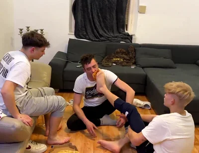 German Master boys feet pizza