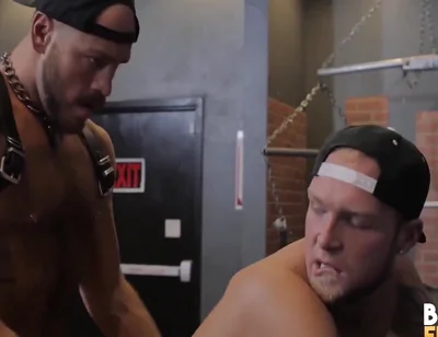 Muscle Bear Fucked By With Sebastian Sax And Parker Logan