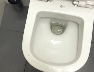 Playing with Myself in the Mall