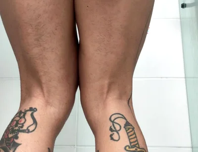 Giant Man Masturbates with His Big Cock and Shows His Ass and Feet.