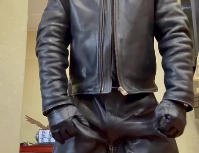 Leather Cop Kinkysirius in Full Leather Staged a Leather Striptease