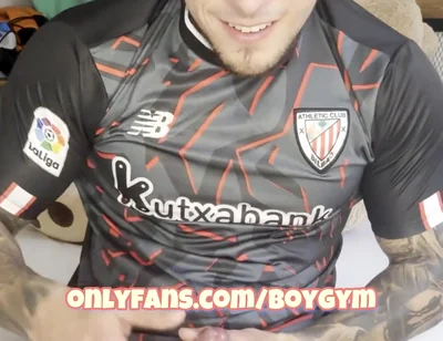 Football Player No Hands Cum