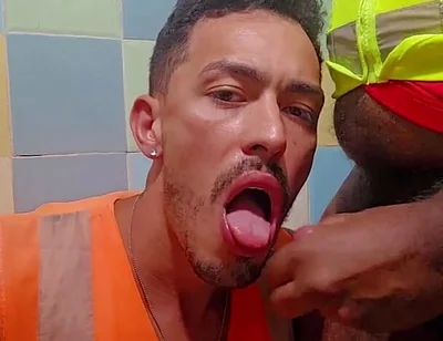 Married Employee Picking up His Colleague in the Bathroom