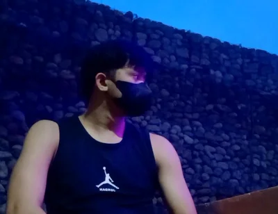 Asian Twink Outdoor Session with Cumshot